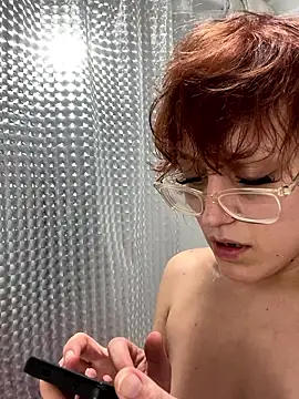 Snapshot of grassXass420 chatting on 01-06-26, 02:48 grassXass420 online show from 01-06-26, 02:48