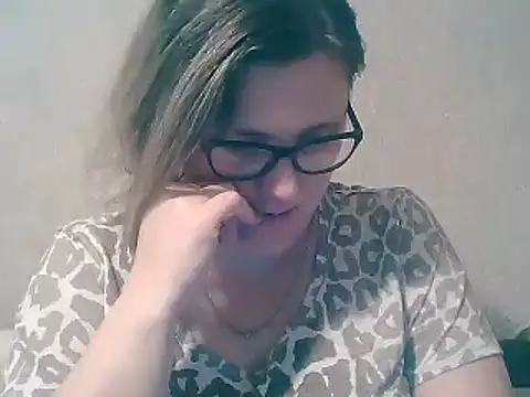 MerryLaCherry online show from 11-29-25, 02:14