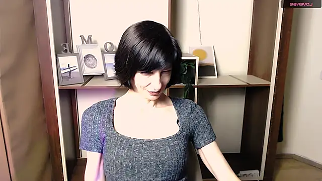  AngeliaFlow  online show from 11-03-25, 07:42