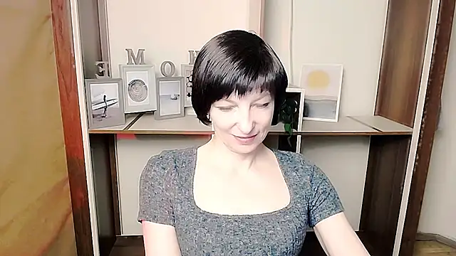  AngeliaFlow  online show from 02-20-26, 08:16