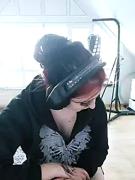 Gamergirl-Linela online show from 03-18-25, 04:15