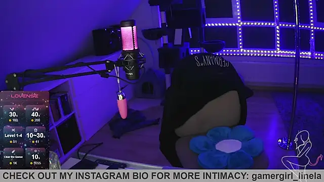 Gamergirl-Linela online show from 10-21-25, 10:32