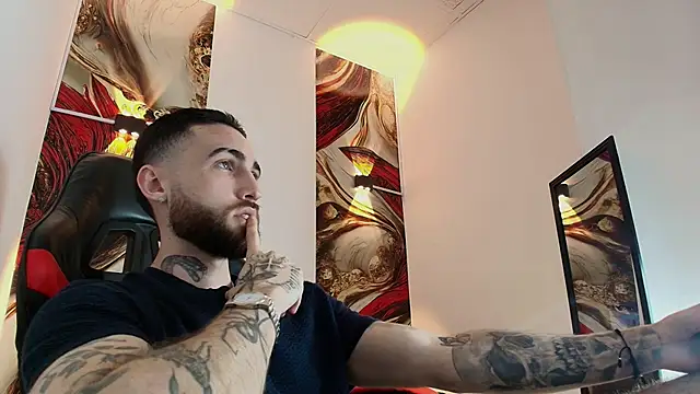 Luke davis01 online show from 10-29-25, 01:24