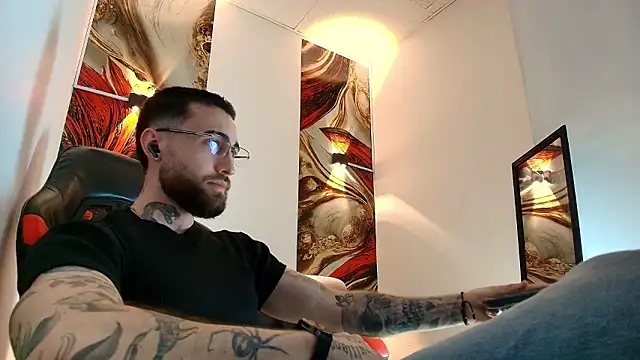 Luke davis01 online show from 03-19-26, 01:15