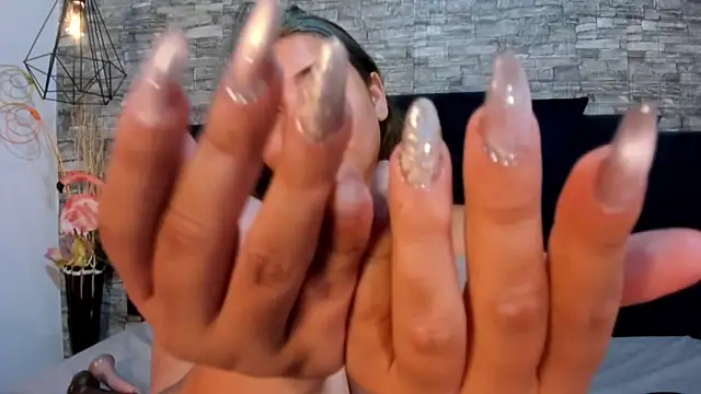 Sophia Brunett online show from 03-24-26, 11:26