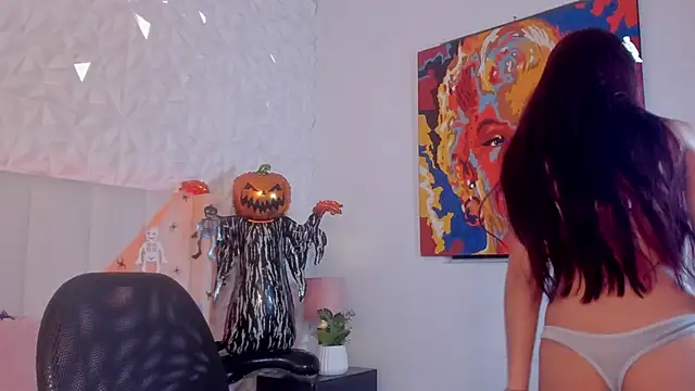 Mirandaa Rogers online show from 10-26-25, 02:56