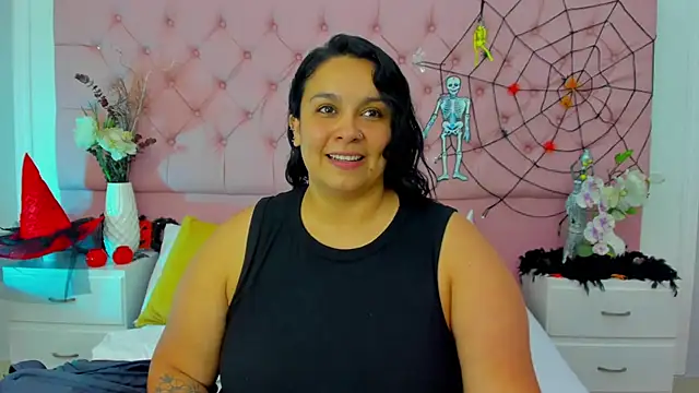 KourtneyEvans online show from 11-01-25, 08:55