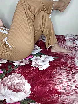 Malika-697 online show from 11-05-25, 07:47