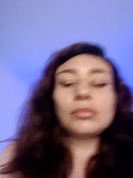 Snapshot of _michonne_ chatting on 12-15-25, 08:57 michonne online show from 12-15-25, 08:57