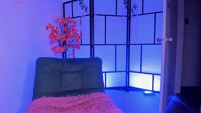  michonne  online show from 04-17-26, 10:57