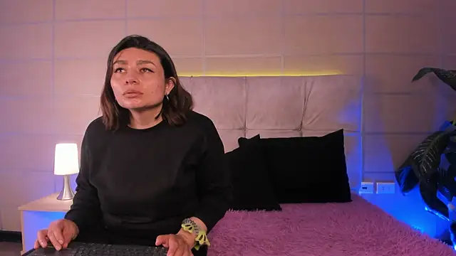  michonne  online show from 04-26-26, 01:58