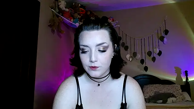 Snapshot of lilmisspuppet chatting on 08-08-26, 11:39 lilmisspuppet online show from 08-08-26, 11:39