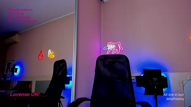 AmyLeeplay online show from 03-12-25, 06:22