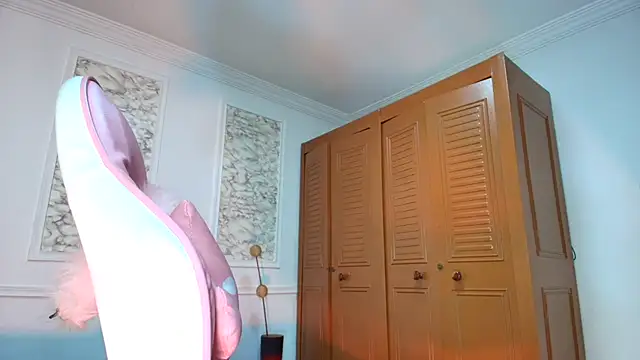 Danella houston online show from 10-04-25, 07:01