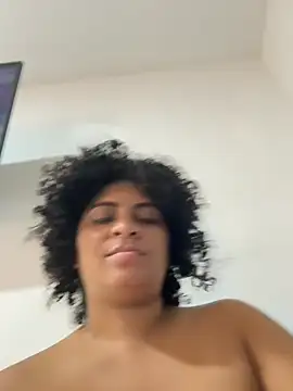 Tana latin online show from 04-18-26, 01:53