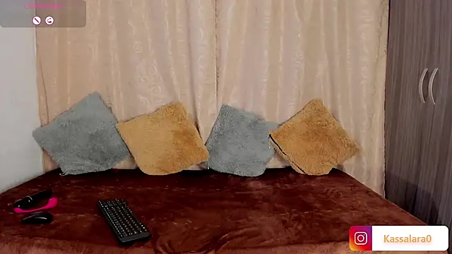 Snapshot of kassandra_Lara chatting on 09-19-25, 02:57 kassandra Lara online show from 09-19-25, 02:57