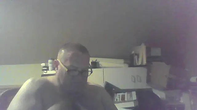 mkestr69 online show from 04-13-26, 03:34