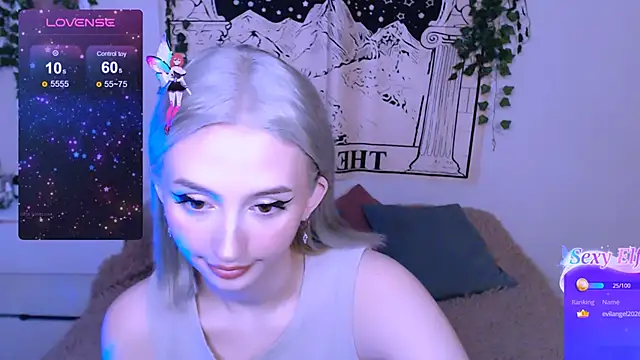 Snapshot of beauty_blonde chatting on 02-07-25, 01:36 beauty blonde online show from 02-07-25, 01:36