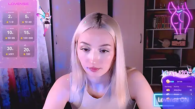 Snapshot of beauty_blonde chatting on 03-05-25, 03:29 beauty blonde online show from 03-05-25, 03:29