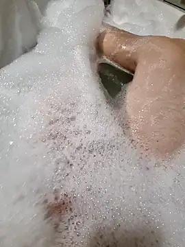 Snapshot of Gncastc23 chatting on 10-11-25, 04:38 Gncastc23 online show from 10-11-25, 04:38