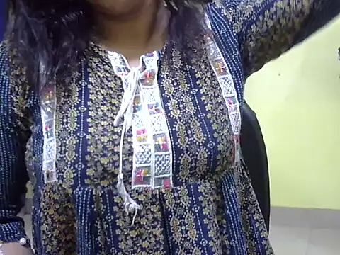 Your cutiepie  online show from 10-27-25, 04:16