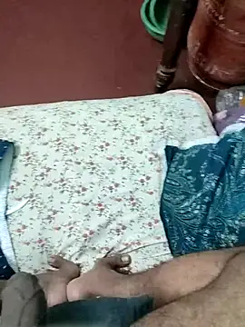 Snapshot of Yashkumar_0697 chatting on 06-02-26, 10:06 Yashkumar 0697 online show from 06-02-26, 10:06