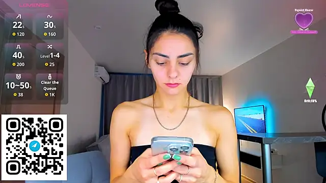 EmiliaZen online show from 10-09-25, 02:37