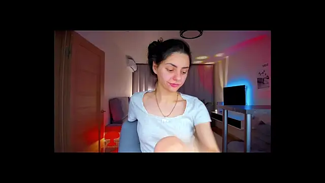 EmiliaZen online show from 03-18-26, 07:28