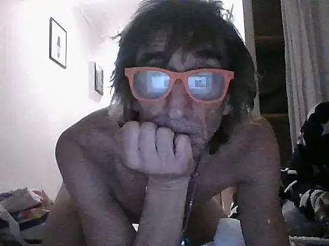 Snapshot of eccomi6996 chatting on 11-28-25, 10:45 eccomi6996 online show from 11-28-25, 10:45