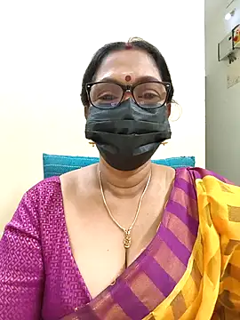 Snapshot of niiveditha chatting on 02-20-25, 06:02 niiveditha online show from 02-20-25, 06:02