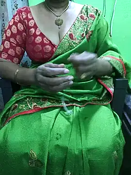 niiveditha online show from 11-23-25, 08:03