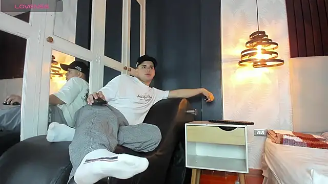 Sebastian Phoenix online show from 02-18-25, 11:55