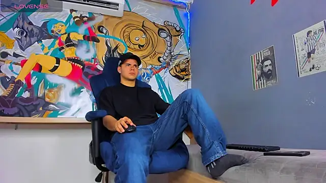 Sebastian Phoenix online show from 03-09-25, 03:11