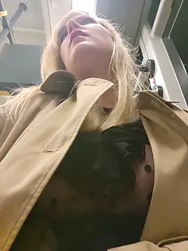 Sexybiene969 online show from 11-01-25, 04:09