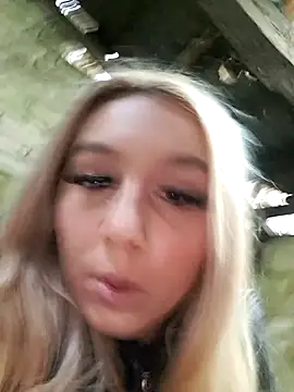 hotamanda01 online show from 11-14-25, 01:43