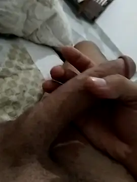 Snapshot of aymenso chatting on 09-16-25, 07:04 aymenso online show from 09-16-25, 07:04