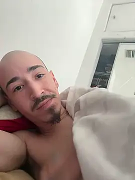 willyro98 online show from 04-27-26, 01:42