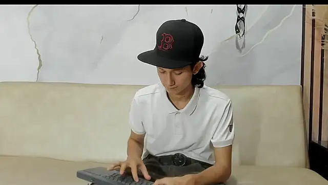 LucioDelDuque online show from 02-20-25, 01:25