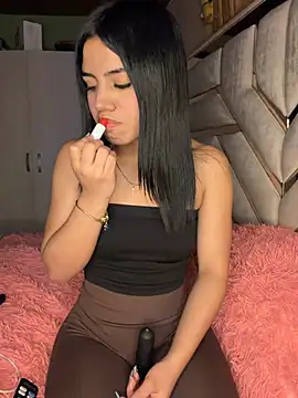 Laura-Khalifa online show from 02-06-26, 06:29