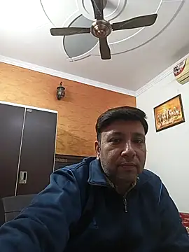 Snapshot of innocentboy1987 chatting on 11-10-25, 04:44 innocentboy1987 online show from 11-10-25, 04:44