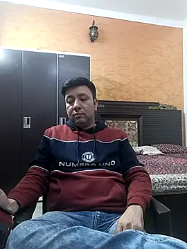 innocentboy1987 online show from 11-29-25, 05:32