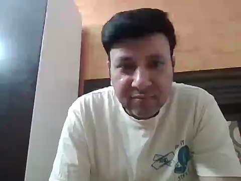 innocentboy1987 online show from 04-24-26, 05:54