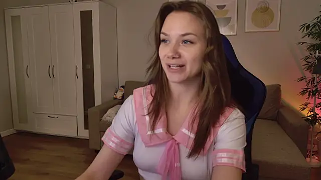 alexa feels  online show from 06-19-26, 03:49