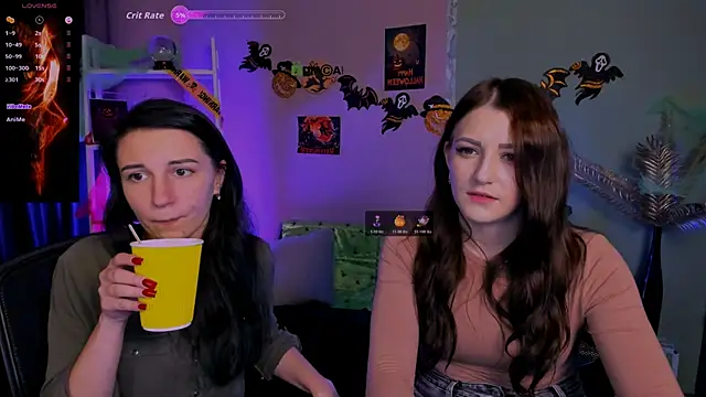 Snapshot of catherine_kitty chatting on 10-22-25, 07:35 catherine kitty online show from 10-22-25, 07:35