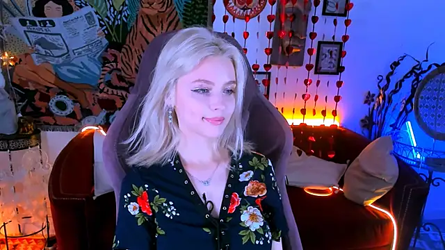 LeonaStane online show from 02-21-25, 08:05