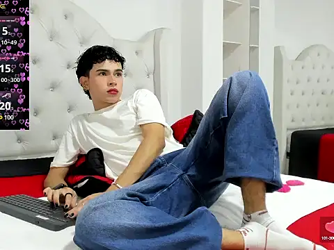 Aiiden 15 online show from 02-07-25, 12:06