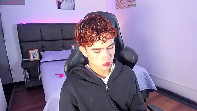 Aiiden 15 online show from 11-15-25, 01:07