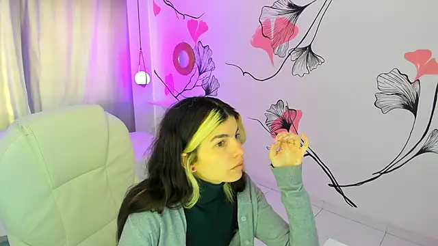 Isabela Fiorelli online show from 11-29-25, 01:03