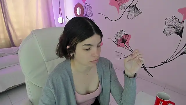 Isabela Fiorelli online show from 04-24-26, 01:13