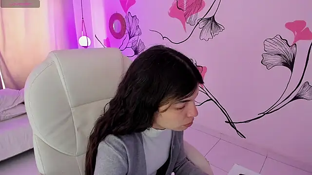 Snapshot of Isabela_Fiorelli chatting on 04-28-26, 01:27 Isabela Fiorelli online show from 04-28-26, 01:27